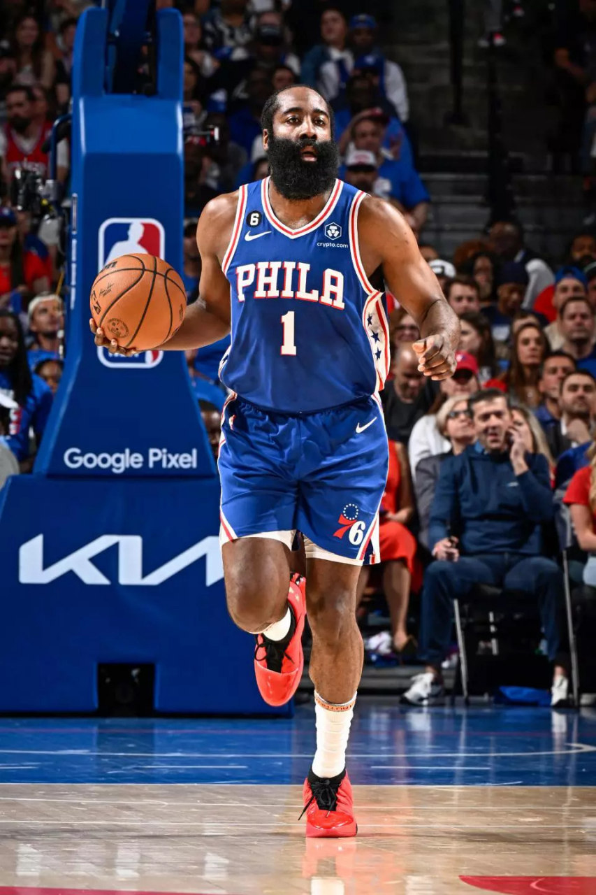 米兰app下载 -费城76人发布备战花絮；今夜强势反弹；NBA季后赛任务艰巨；阵容厚度经受考验的简单介绍