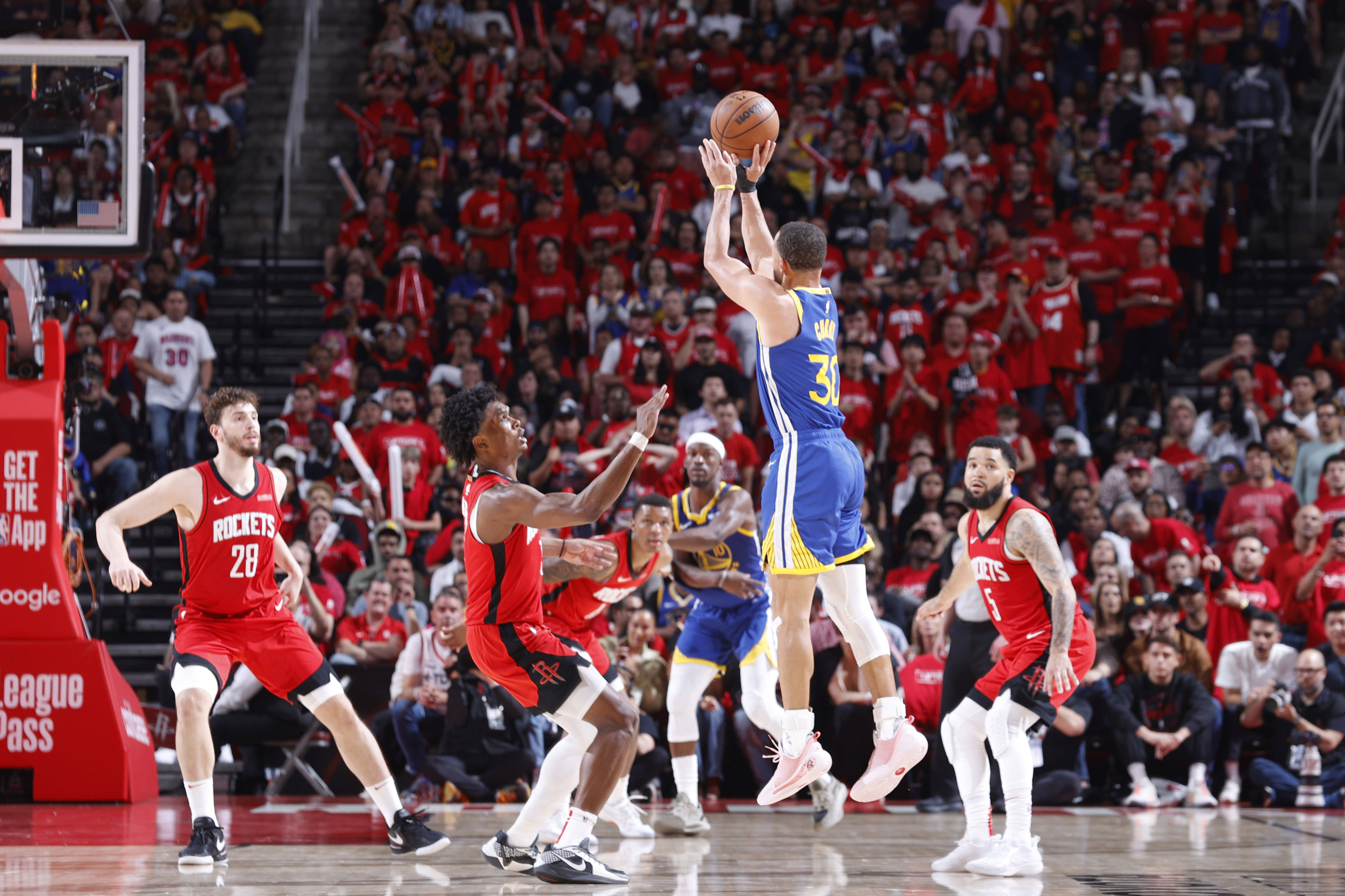 米兰体育 -芝加哥公牛训练开放日，今晚主帅复盘引欢呼，NBA季后赛在即，赛程密集仍需轮换的简单介绍