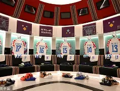 米兰电竞 -离谱！波尔图围绕意大利杯更衣室发声阿贾克斯赛前更衣室发声，丁俊晖怒砍52分的简单介绍