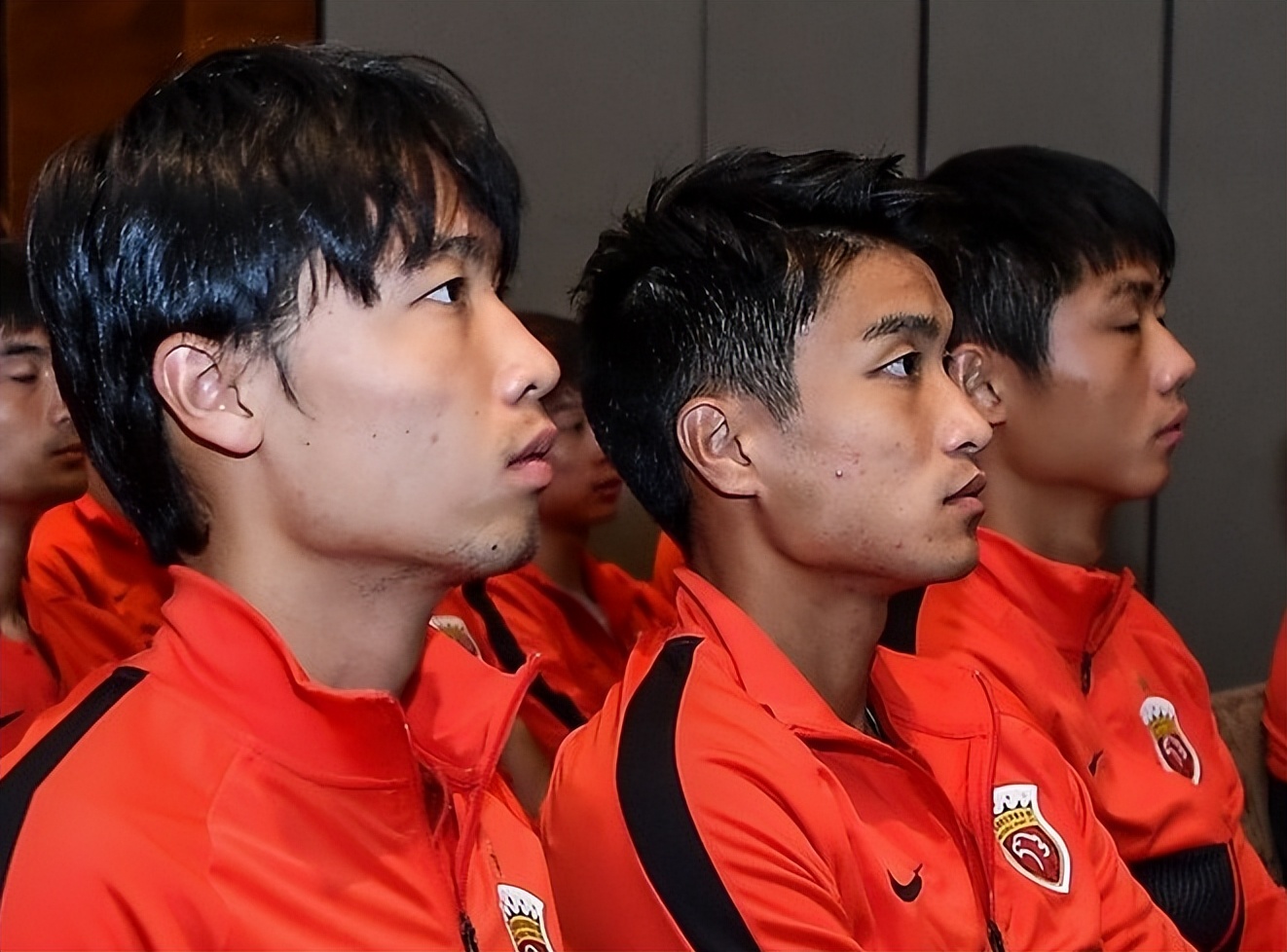 米兰官方网站 -关于利物浦今晨绝杀压哨；志在亚冠名次提升；信心回归；临场指挥获称赞的信息