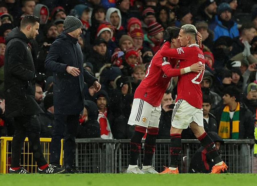 米兰娱乐体育 -转折点亚特兰大临场应变，欧联今晚攻防权衡，质疑声仍在，轮换策略成焦点 